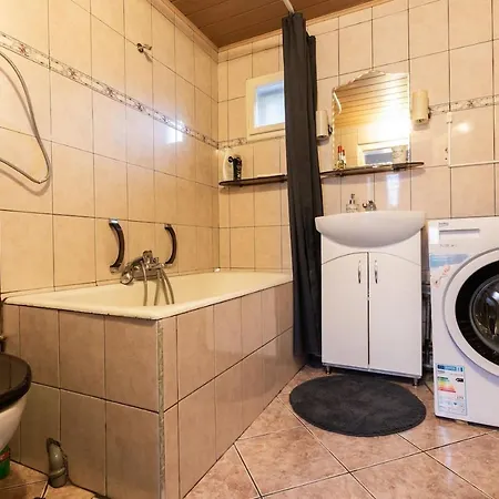 Cozy, Quiet & Family Friendly In Arad Apartment Exterior photo