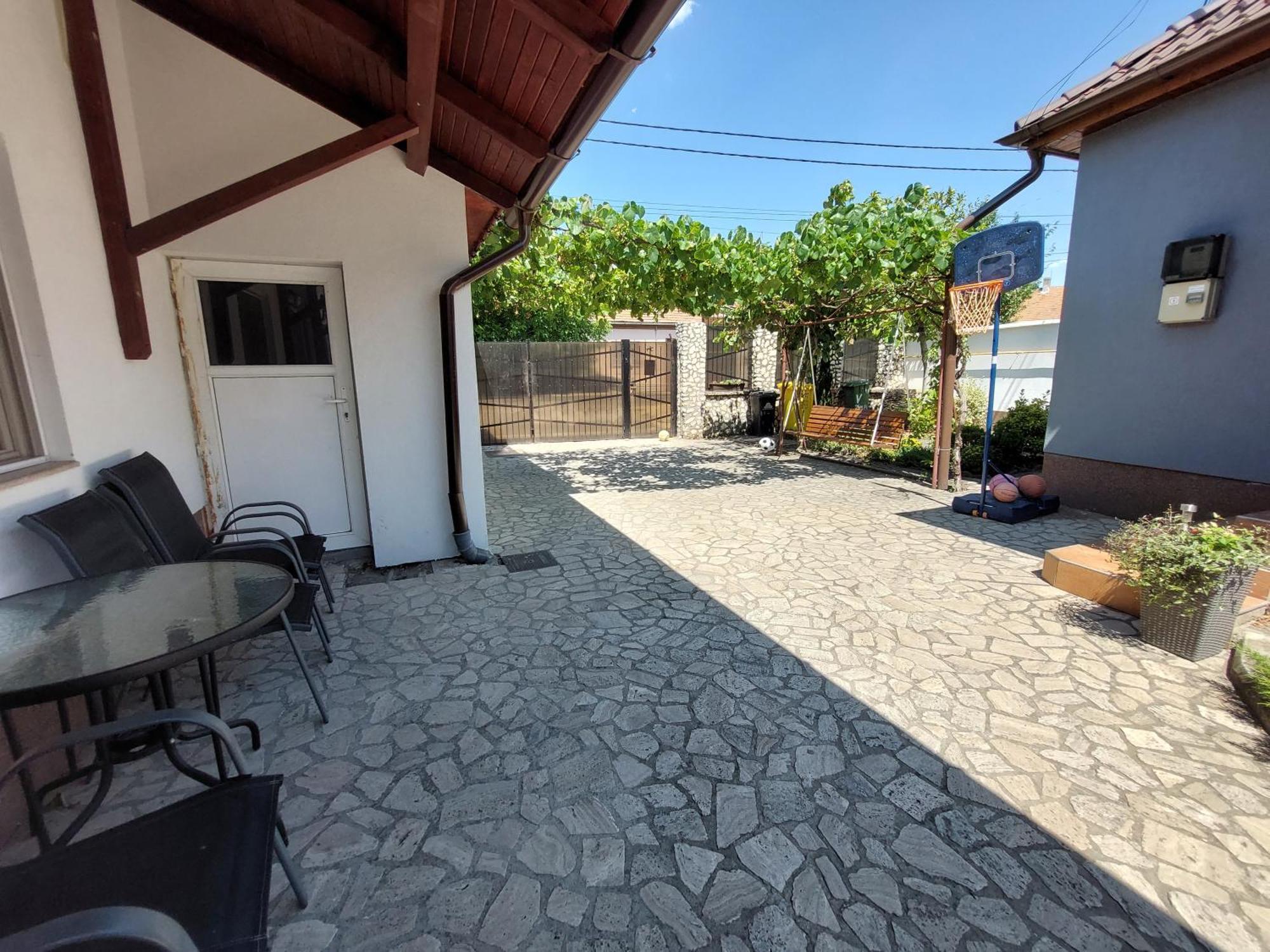 Apartment Cozy, Quiet & Family Friendly In Arad