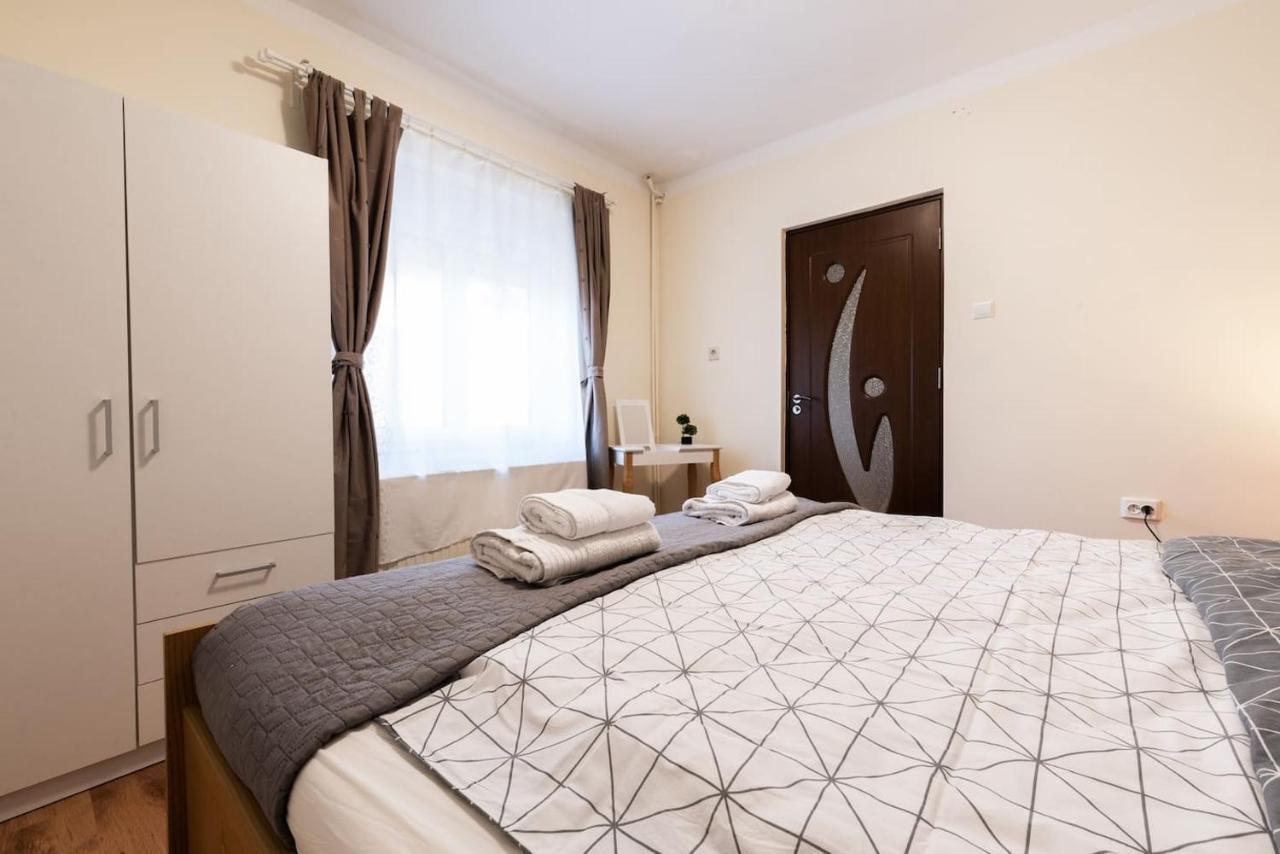 Cozy, Quiet & Family Friendly In Arad
